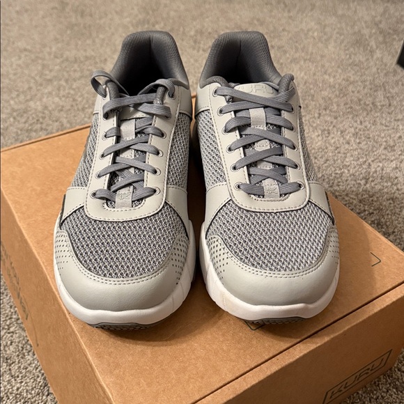KURU Quantum 2 Size 10.5 - Picture 3 of 6